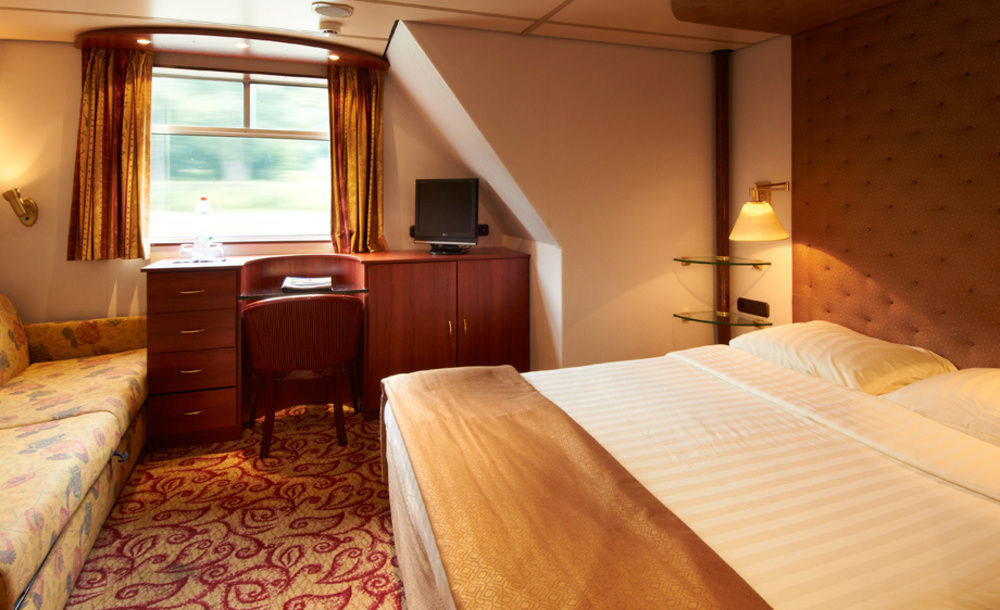 Knm Ms Switzerland I - 3* Düsseldorf