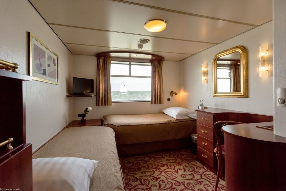 Knm Ms Switzerland I - Hotel Düsseldorf